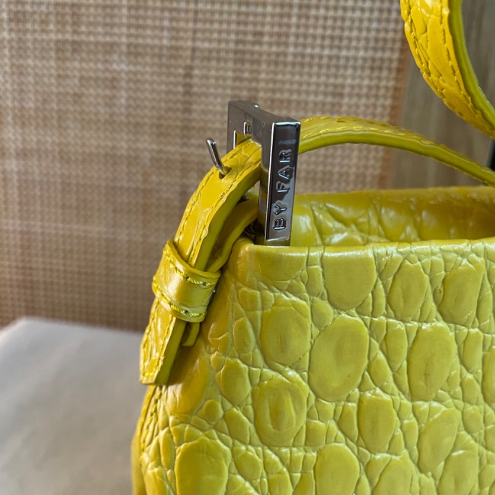 BY FAR dulce bag in yellow croc-embossed leather - Picture 9 of 12